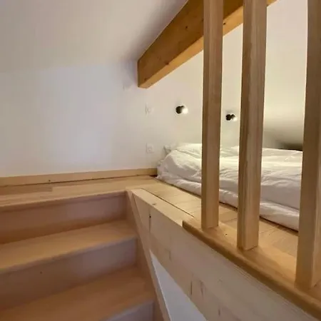 Piscine Privee 12 Personnes *